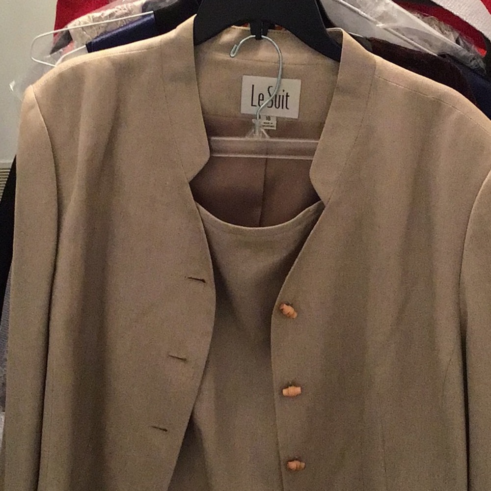 Le Suit Beige Blazer and Dress Ensemble